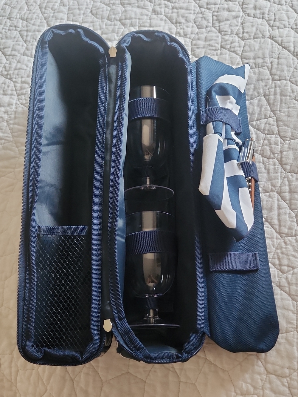 Picnic At Ascot Wine Tote Carrier